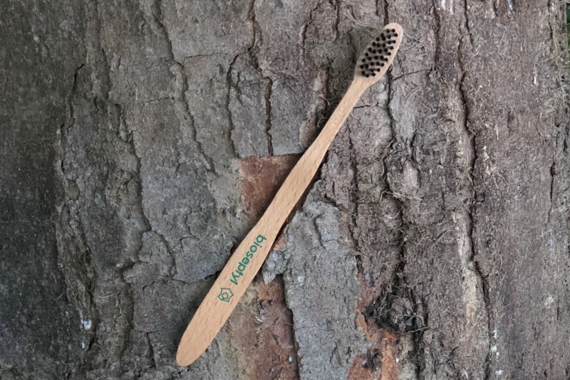 La Dubois, la brosse à dents en bois et made in France de Bioseptyl