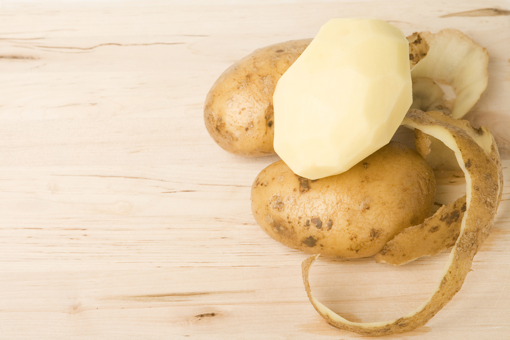 Anti-gaspi : ne jetez plus les épluchures de pommes de terre ! 