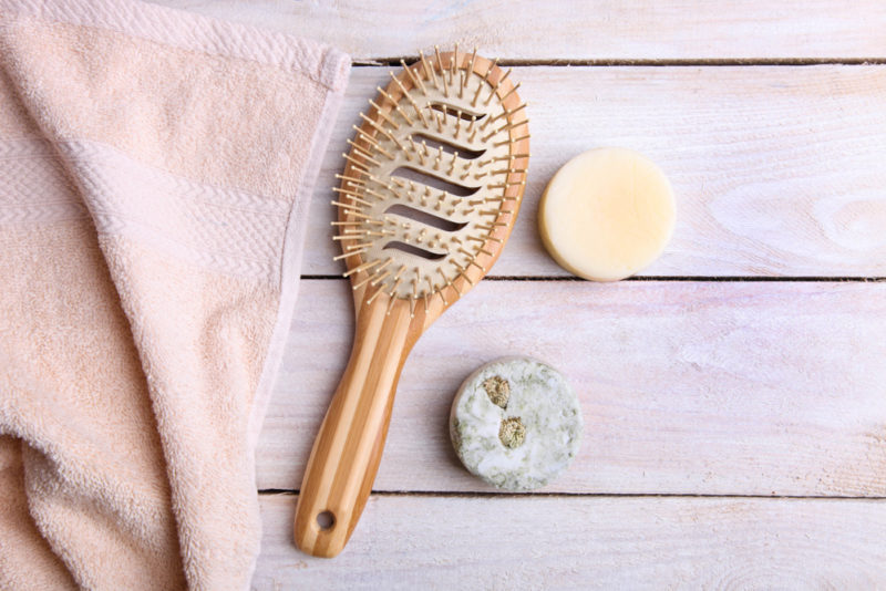 Démêlant, shampooing : 5 recettes zéro déchet pour ses cheveux